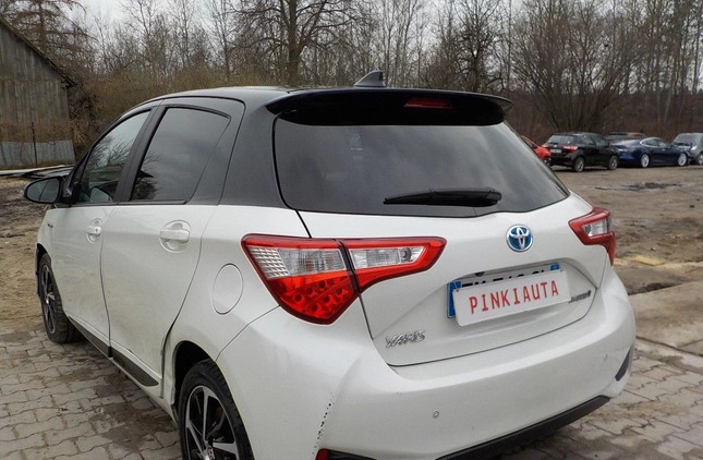 Toyota Yaris cena 32900 przebieg: 49871, rok produkcji 2019 z Stąporków małe 436